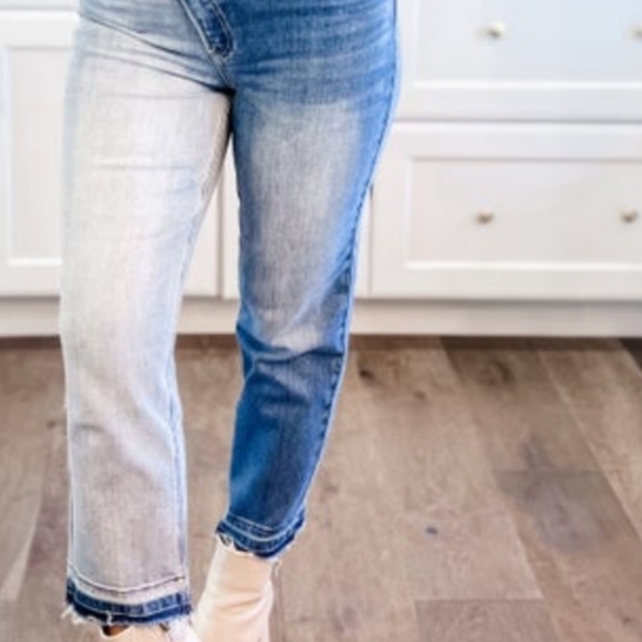 RISEN High-rise Crossover 2-tone Jeans - Picture 5 of 13